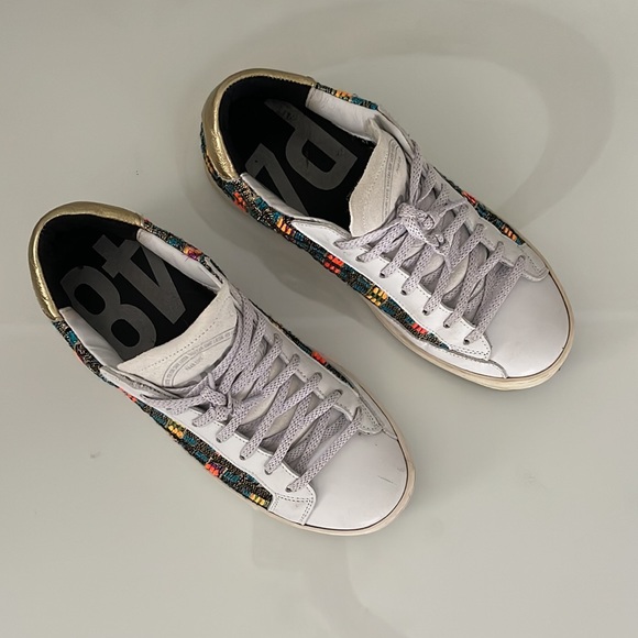 P448 - Picture 2 of 6